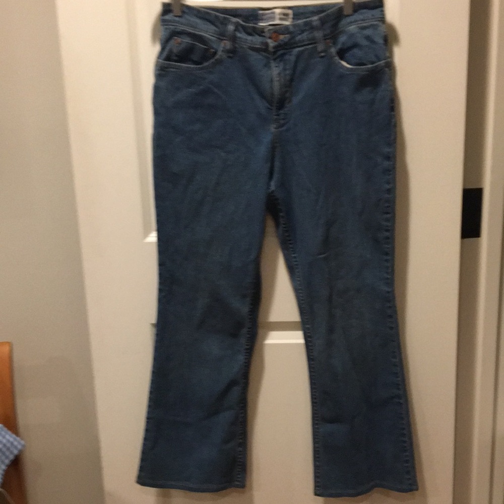 Levi’s Mid Rise Bootcut denim Jeans Medium Rinse stretch women’s size 12
